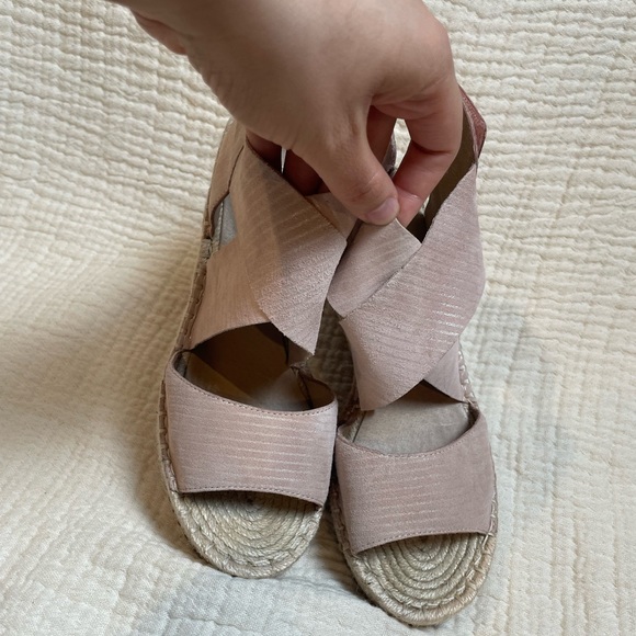 Eileen Fisher Willow Soft Suede Wedge Espadrille in Pink Size 8 - Picture 16 of 16